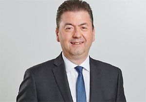 baader bank robert halver portrait baader bank robert halver portrait